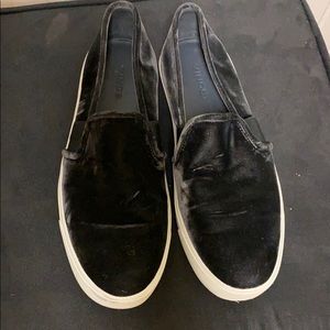 Vince Blair sneakers in dark gray velvet size 7.5